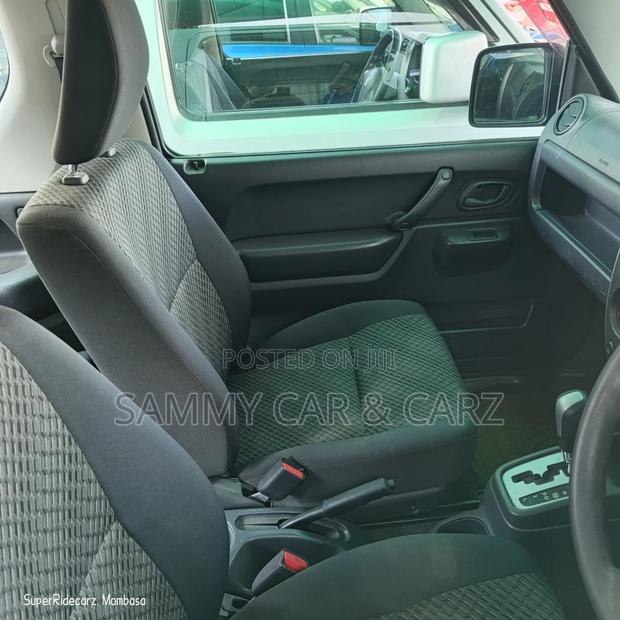 Suzuki Jimny 2018 Silver