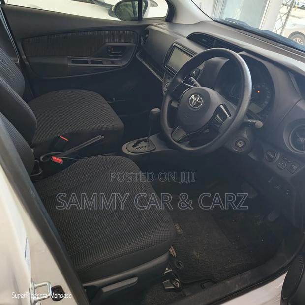 Toyota Vitz 1.3 FWD 5dr 2018 White