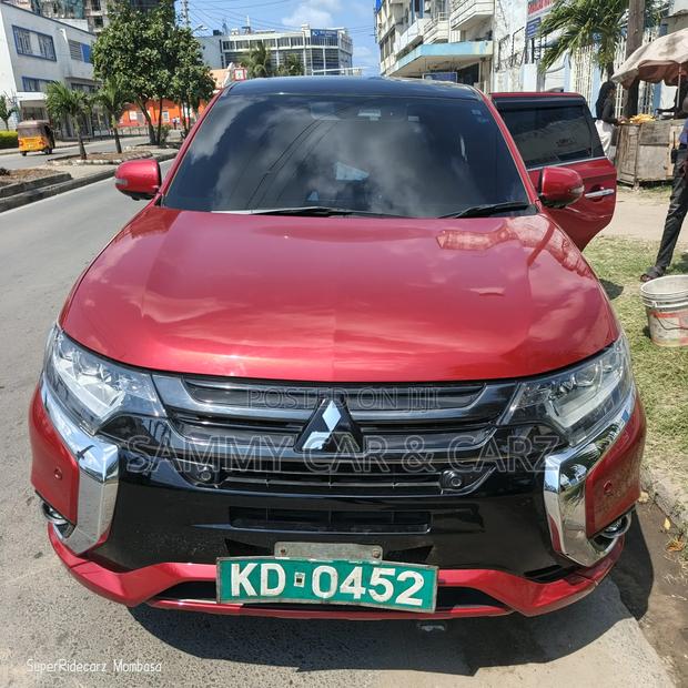 Mitsubishi Outlander 2018 Red