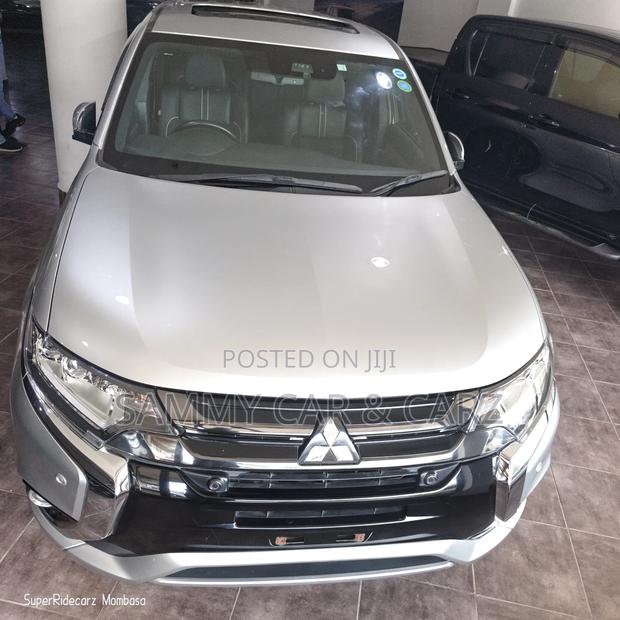 Mitsubishi Outlander 2018 Silver