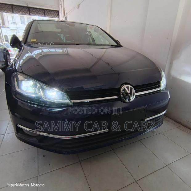 Volkswagen Golf 2018 Blue