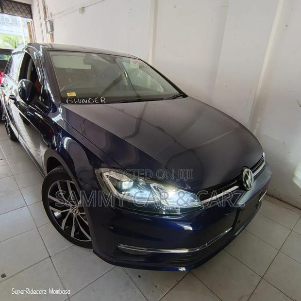 Volkswagen Golf 2018 Blue
