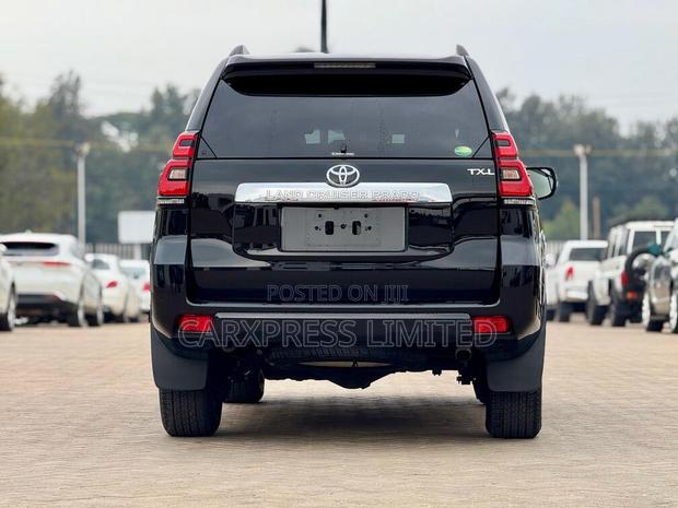 Toyota Land Cruiser Prado 2019 Black