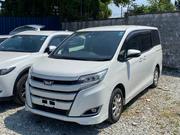 Toyota Noah 2018 White for sale