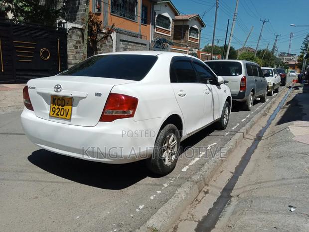 Toyota Axio 1.5 G 2WD 2010 White