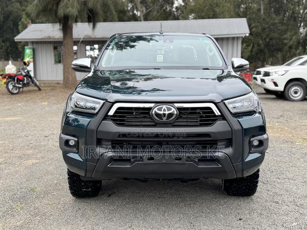Toyota Hilux Revo Double Cab Deisel 2.4 AWD 2019 Green