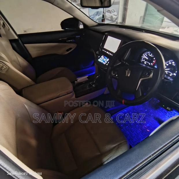 Toyota Crown 2014 Black
