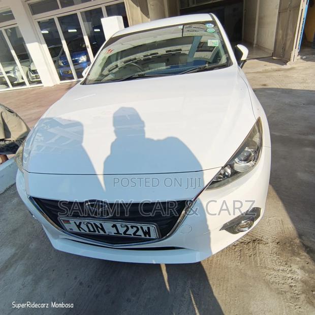 Mazda Axela 2016 White