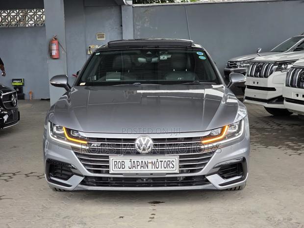 Volkswagen Arteon 2.0T SE R-Line w/20 AWD 4MOTION 2019 Gray