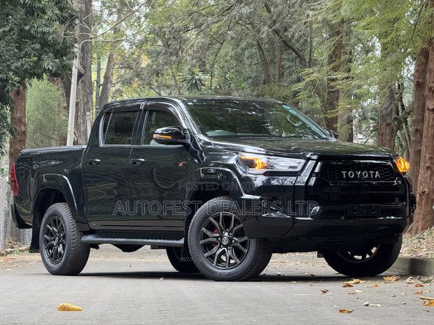 Toyota Hilux 2020 Black