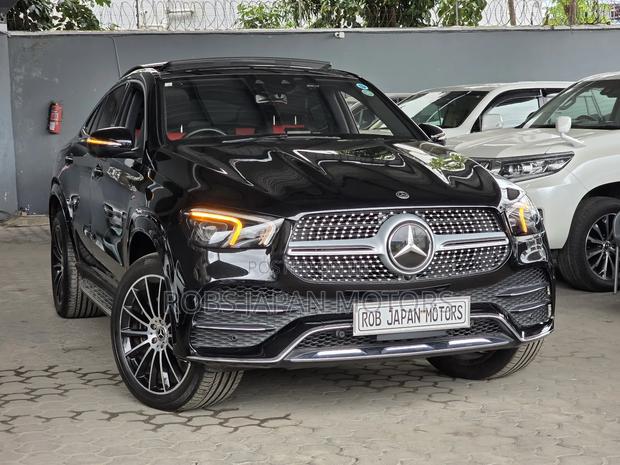 Mercedes-Benz GLE-Class GLE 400d 4MATIC 2021 Matt Black