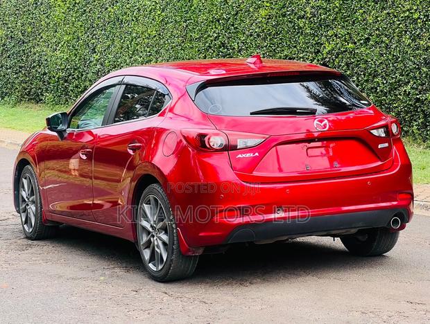 Mazda Axela 2018 Red