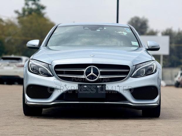 Mercedes-Benz C200 2016 Silver