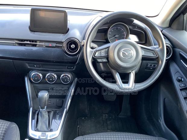 Mazda Demio 2018 Blue