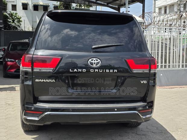 Toyota Land Cruiser 4.5 V8 TD 2019 Black