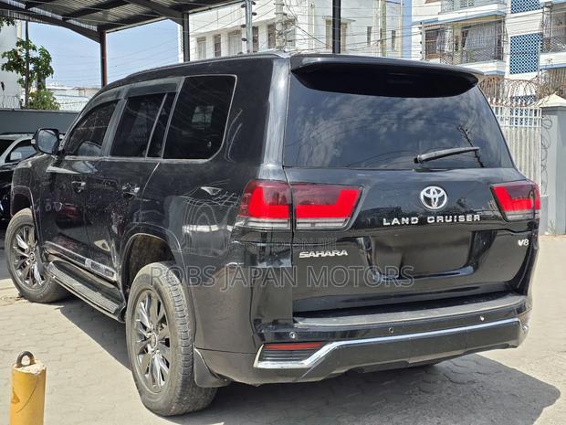 Toyota Land Cruiser 4.5 V8 TD 2019 Black