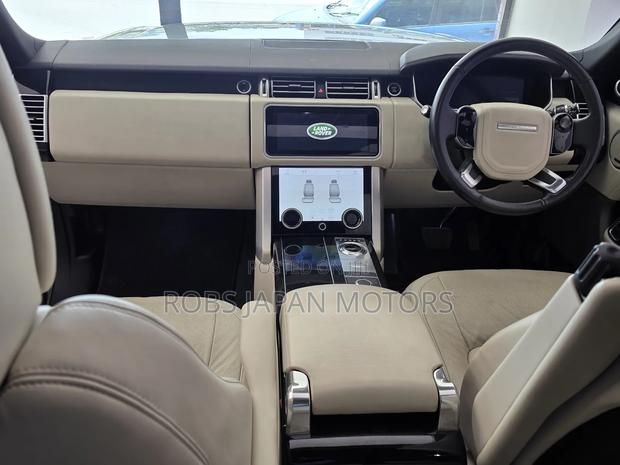 Land Rover Range Rover Vogue 2019 White