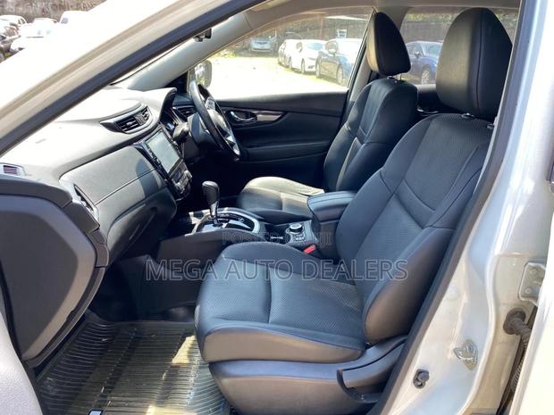 Nissan X-Trail 2018 White