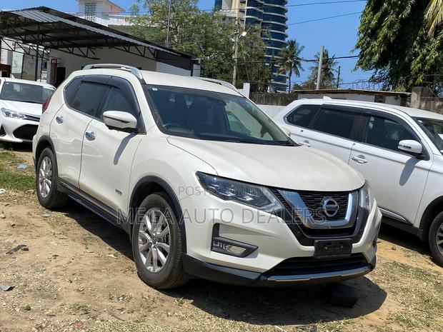 Nissan X-Trail 2018 White