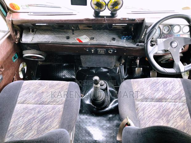 Land Rover Defender Base 4x4 1993 Green