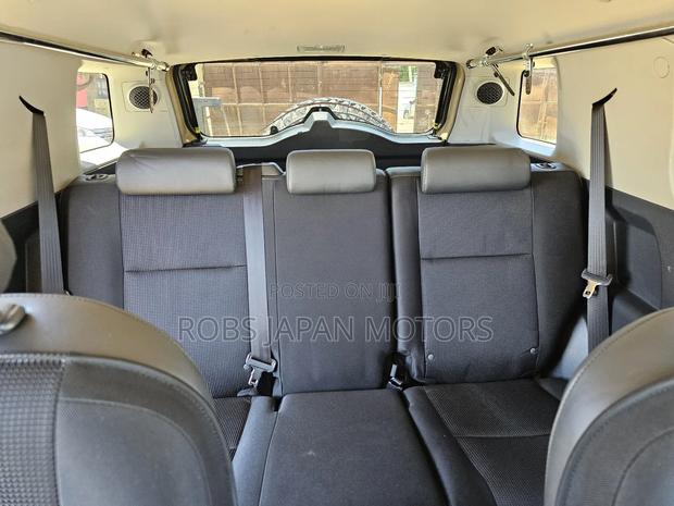 Toyota FJ Cruiser 2018 Beige