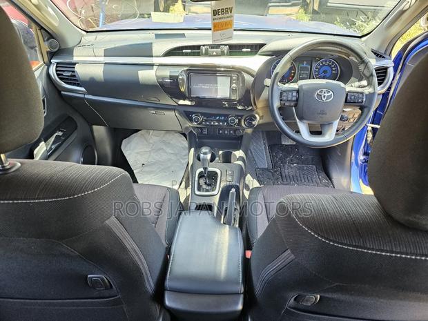 Toyota Hilux Revo Double Cab Deisel 2.8 AWD 2018 Blue