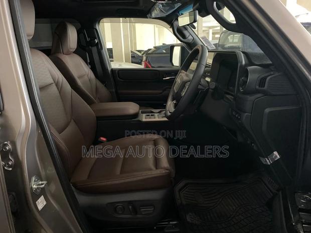 Toyota Land Cruiser Prado 2022