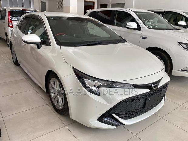 Toyota Corolla 2019 White