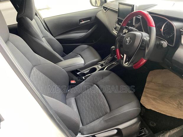 Toyota Corolla 2019 White