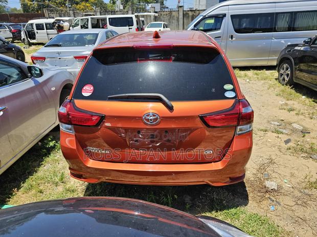 Toyota Corolla Fielder 1.5 Petrol FWD 2018 Orange