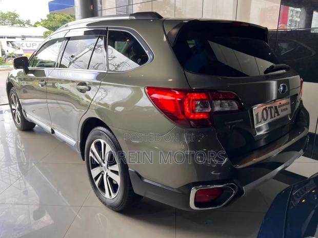 Subaru Outback 2020 Green