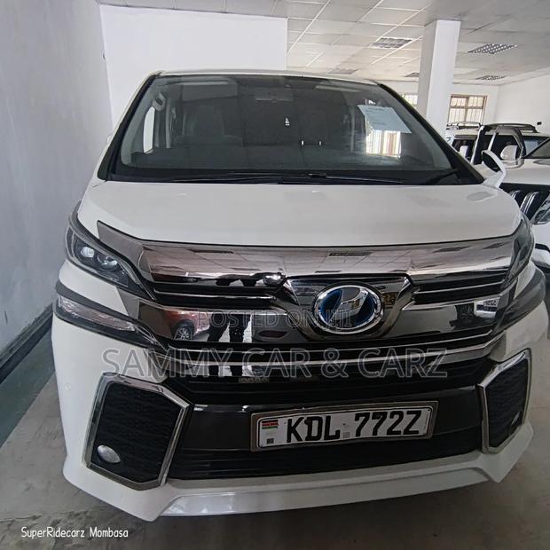 Toyota Vellfire 2016 White