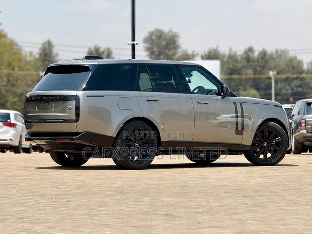 Land Rover Range Rover Vogue 2022 Silver