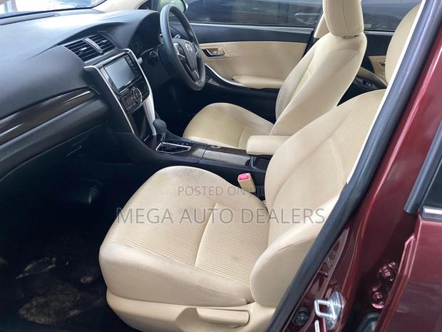 Toyota Premio 2018 Red