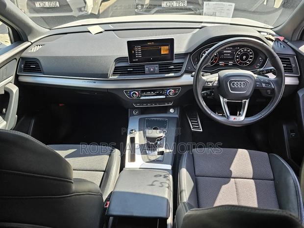Audi Q5 2.0T Premium AWD quattro 2018 Pearl