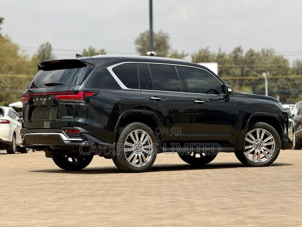 Lexus LX 2023 Black