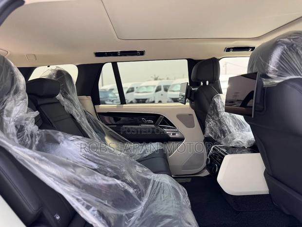 Land Rover Range Rover Vogue 2023 White