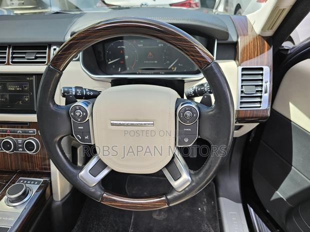 Land Rover Range Rover Vogue 2017 Black