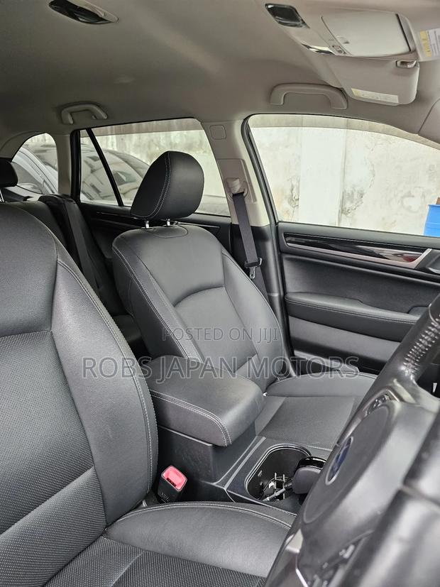 Subaru Outback 2.5i Premium AWD 2017 Black