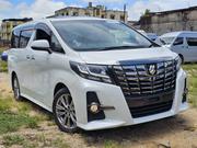 Toyota Alphard 2.5 Petrol FWD 2018 Pearl for sale