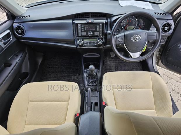Toyota Axio 1.5 G 2WD 2018 Gold