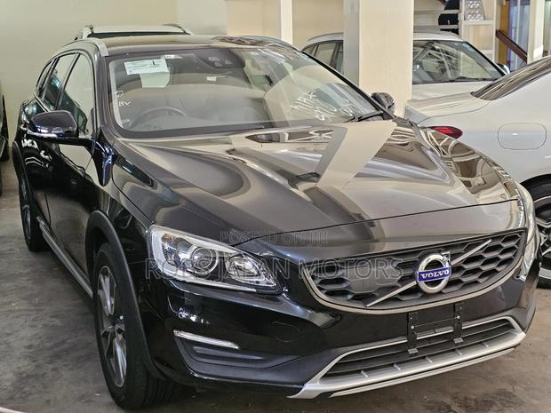 Volvo V60 T5 Dynamic AWD 2018 Black