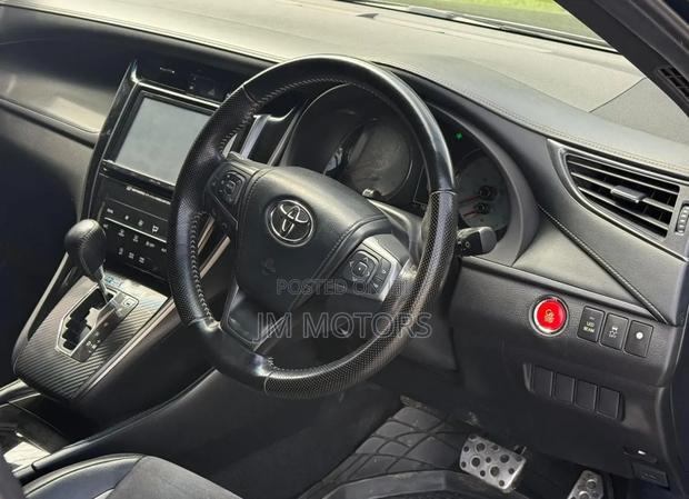 Toyota Harrier 2016 Matt Black