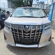 Toyota Alphard 2018 Gold for sale