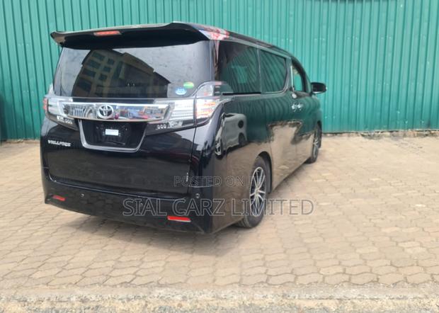 Toyota Vellfire 2016 Black