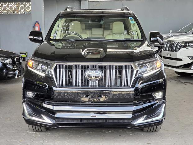 Toyota Land Cruiser Prado 2.8 2021 Black