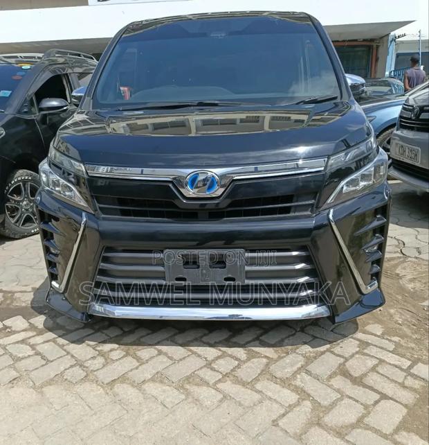 Toyota Voxy 2019 Black