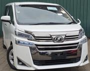 Toyota Vellfire 2018 White for sale