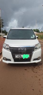 Toyota Esquire 2016 Pearl for sale