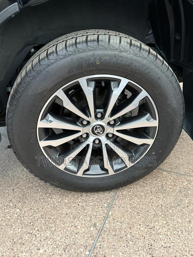 Toyota Land Cruiser Prado 2.8 2020 Black